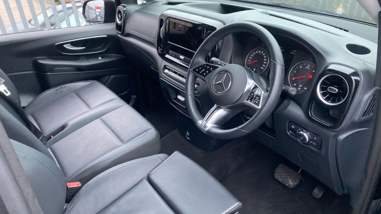 Mercedes-Benz Vito Tourer L3 Diesel Rwd 116 CDI Select 9-Seater 9G-Tronic